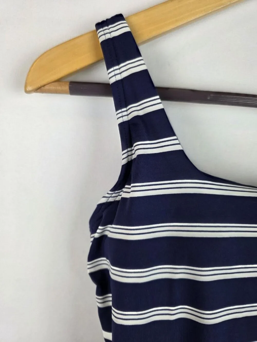 Lands' End Tankini Top Women's Size 2 Blue Striped Swimsuit Swim Underwire Top